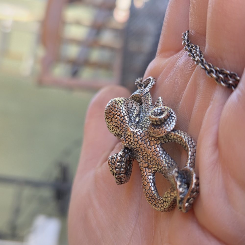 Silver Octopus Pendant Necklace And Matching Earrings - Picture 3 of 6